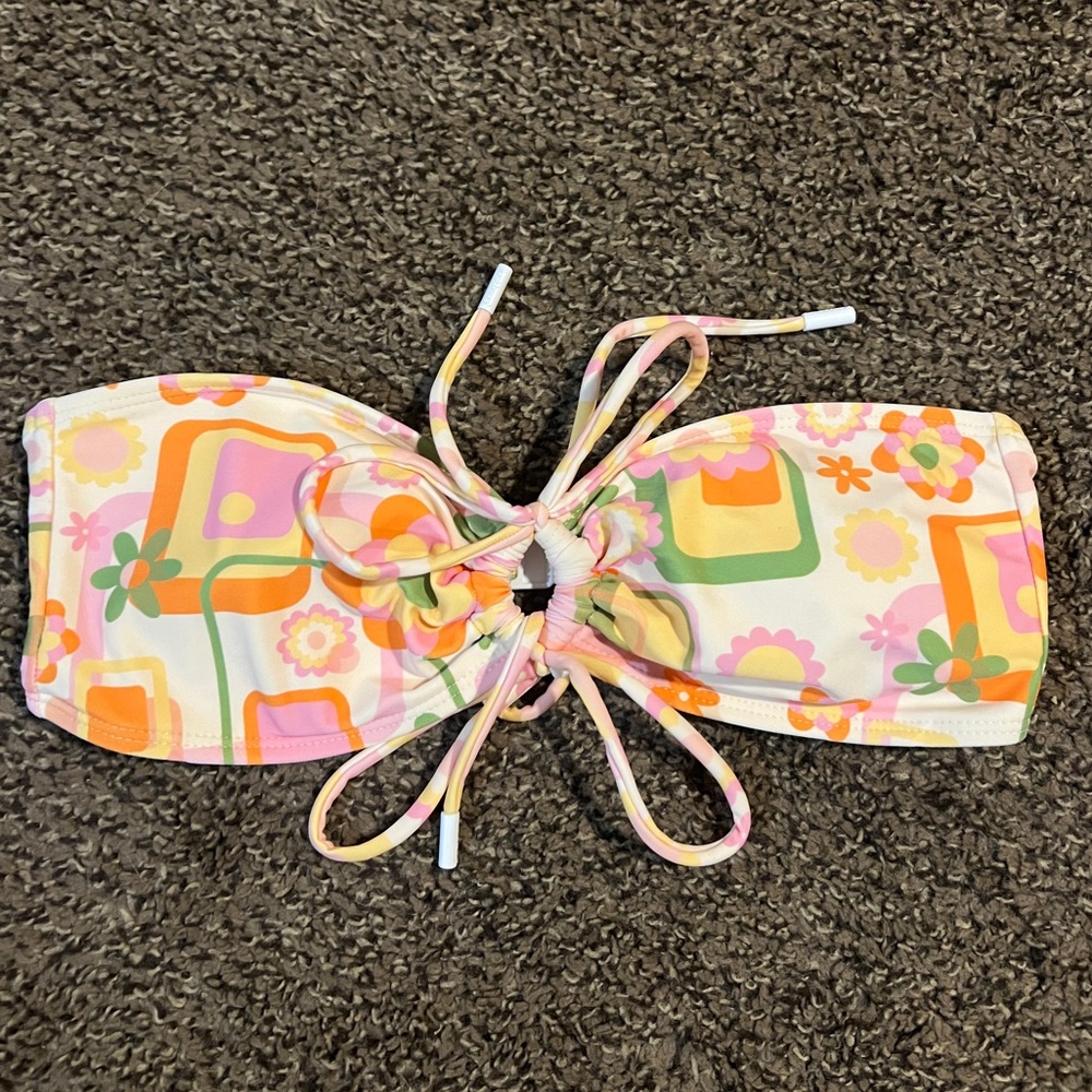 NWOT: Blackbough Swim “Alana Bandeau Top” Bikini in Summer Blitz size small